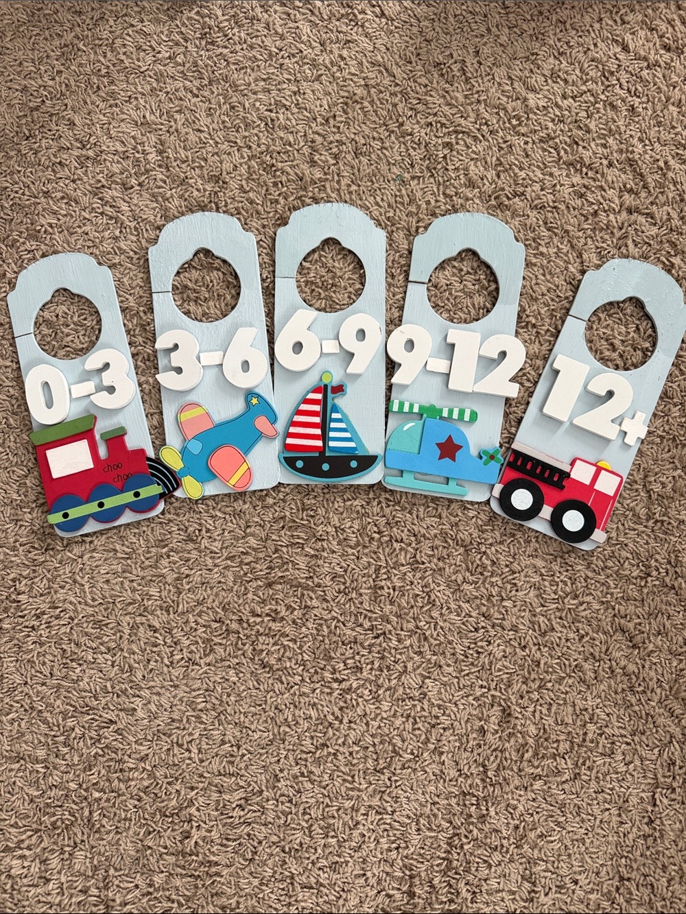 Nursery closet Hangers Set - Blue Baby Milestone Labels (0-12+ Months)
